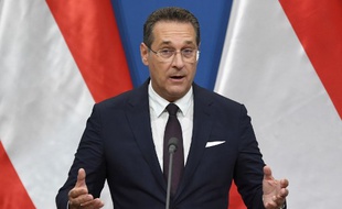 Le vice-chancelier et chef du parti d'extrême droite autrichien FPO, Heinz-Christian Strache, le 6 mai 2019 lors d'une conférence de presse.