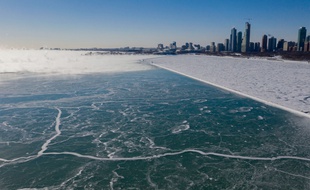 Chicago (Illinois), troisième ville du pays, a connu le second jour le plus froid de son histoire avec -29 degrés, le 30 janvier 2019.