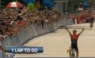 L'Espagnol Eloy Teruel croit remporter la 7e étape du Tour de Californie.