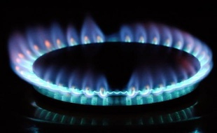 Le gouvernement n'accordera pas à GDF Suez la hausse de 7% des tarifs du gaz qu'il demande, et veut réformer leurs règles d'évolution, actuellement adossées aux cours du pétrole et qui conduisent le groupe gazier à réclamer des augmentations trimestrielles importantes.