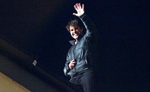 Tom Cruise sur le tournage du film "Knight and Day", sur les toits de Salzburg, en Autriche, le 23 novembre 2009