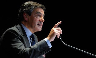 François Fillon, le 2 juillet 2013 lors d'un meeting à Saint-Cloud.