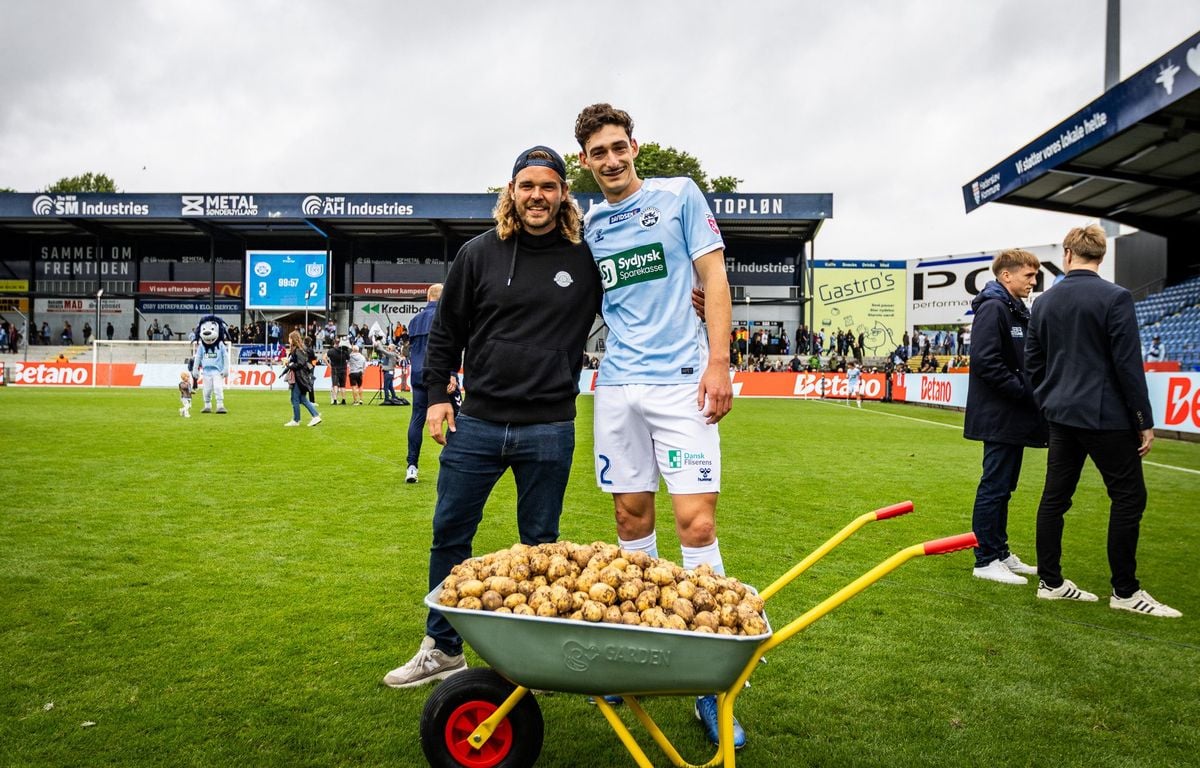 Danemark : Un joueur Français repart avec une brouette de patates après avoir été nommé homme du match