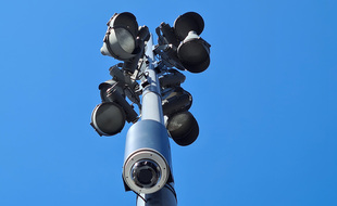 Les premières caméras de surveillance sont installées à Lille.