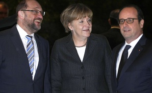 Angela Merkel et François Hollande ont dîné ensemble le 30 janvier 2015 à Strasbourg, en compagnie du président du président du Parlement européen, Martin Schulz.