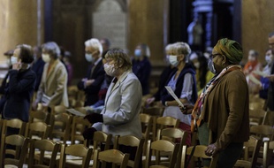 Le port du masque est désormais obligatoire dans les églises françaises
