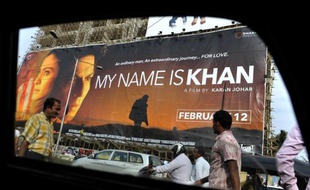 Hollywood et Bollywood, les deux industries cinématographiques majeures au monde, ont signé un accord pour développer la production et la distribution communes de leurs oeuvres mais aussi limiter la multiplication des plagiats de films américains en Inde, ont-ils annoncé jeudi.