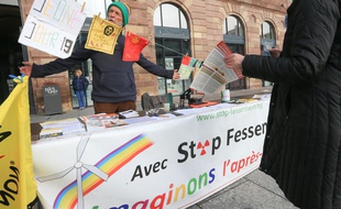 Jeûne pour la fermeture de la centrale nucléaire de Fessentheim. Strasbourg le 21 10 2015