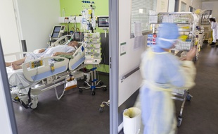 Un patient atteint de Covid-19, à l'hôpital de Colmar, le 26 mars 2020.
