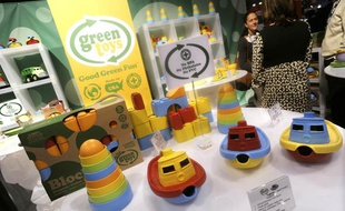 Des jouets sans bisphénol A, présentés en février 2010 aux Etats-Unis.
