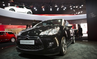 Le 28 septembre 2012. Une CITROEN DS3 CABRIOLET au mondial de l'auto 2012. // PHOTO : V. WARTNER / 20 MINUTES