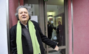 Les nouveaux locaux parisiens du site d'informations Rue89.com, dans le XXe arrondissement, ont été cambriolés dans la nuit de samedi à dimanche pour la deuxième fois, a indiqué à l'AFP Blandine Grosjean, rédactrice en chef adjointe.