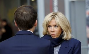 Brigitte Macron face à son mari, le 27 novembre 2018 à Paris.