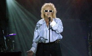 Michel Polnareff sur scène à Paris le 14 juillet 2007.