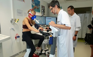 Tya, lors de son test à l'effort réalisé à la nouvelle clinique du sport universitaire de Toulouse.