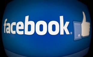 Facebook s'apprête à fêter ses dix ans, l'âge de la maturité pour le roi des réseaux sociaux qui a dépassé une entrée en Bourse catastrophique et se transforme en machine à rentrées publicitaires mais voit aussi son public vieillir.