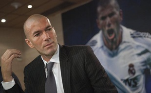 Zinédine Zidane, le 3 juin 2011, lors de la présentation d'un livre sur lui, à Madrid.