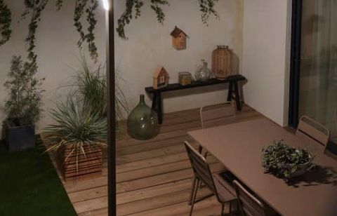 Votre terrasse manque de lumière ? Ce lampadaire LED d’extérieur est à moins de 100 € chez Leroy Merlin