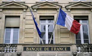 La Banque de France met en garde contre l'utilisation du Bitcoin, une monnaie virtuelle au succès grandissant, soulignant que ce genre de devise n'était pas régulé, et réclamant une intervention des autorités pour mettre un terme à certaines transactions illicites.