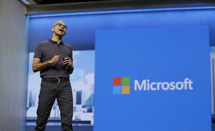 Le directeur général de Microsoft, Satya Nadella, à la conférence Build, le 30 mars 2016.