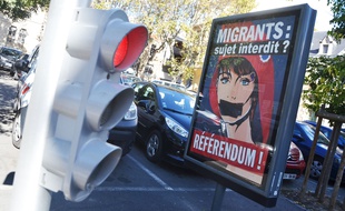 La campagne de la ville de Béziers sur son référendum sur les migrants.