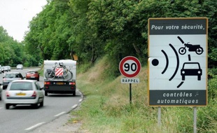 La société Coyote, qui revendiquait le titre de principal fabriquant français d'avertisseurs de radars, se félicite d'être devenue premier fabriquant "d'assistants d'aide à la conduite" en ayant, dès le mois de novembre, purgé les systèmes installés des programmes interdits, a affirmé à l'AFP son PDG, Fabien Pierlot.