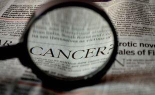 Illustration d'un article sur le cancer.