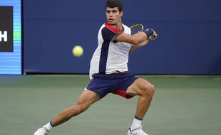 Carlos Alcaraz s'est qualifié pour la première fois en quarts de finale d'un tournoi du Grand Chelem, à l'US Open, le 6 septembre 2021.
