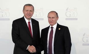 Recep Tayyip Erdogan et Vladimir Poutine au sommet du G20 à Antalya (Turquie), le 15 novembre 2015.