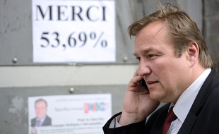 Le maire de Bobigny, Stéphane de Paoli, a été exfiltré du conseil municipal.