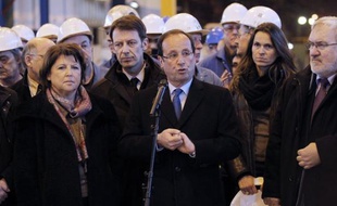 L'équipe de campagne de François Hollande approuvera les mesures du sommet social de mercredi qui "feront consensus avec les syndicats", tout en qualifiant la rencontre de "sommet sauve-qui-peut" et en s'opposant à la TVA sociale et aux contrats de compétitivité.