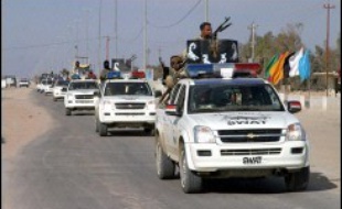 Le sort du chef d'une milice chiite locale était inconnu lundi matin, au lendemain de combats avec les forces irakiennes dans lesquels environ 300 miliciens ont été tués près de Najaf, au sud de Bagdad, ont indiqué les autorités locales.