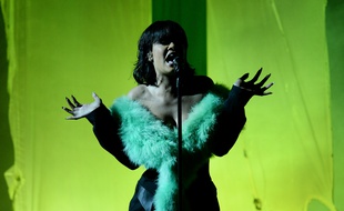 Prochainement à l'affiche de Valérian de Luc Besson, Rihanna fera une apparition dans la saison 5 de la série Bates Motel pour y jouerune scène mythique du 7e art...