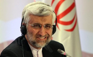 L'Iran a exigé jeudi que les grandes puissances reconnaissent son droit à l'enrichissement d'uranium et minimisé les chances d'une rencontre bilatérale avec les Etats-Unis à la veille de nouveaux pourparlers au Kazakhstan, qui s'annoncent difficiles.