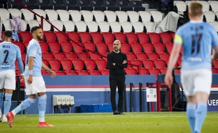 Pep Guardiola lors du match aller entre le PSG et Manchester City, le 28 avril 2021 au Parc des Princes.