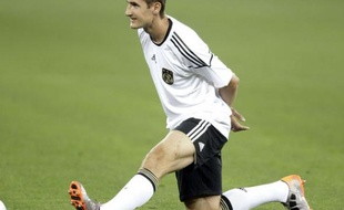 Klose, lors du dernier entraînement des Allemands avant le match face à l'Australie, le 13 juin 2010.