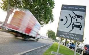 Ces panneaux, qui annonçaient les radars fixes, sont appelés à disparaître.