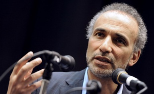 Tariq Ramadan est toujours en détention provisoire suite aux plaintes de plusieurs jeunes femmes à son encontre.