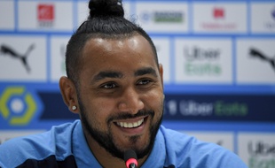 Dimitri Payet en conférence de presse avant le Classique (Photo by NICOLAS TUCAT / AFP)