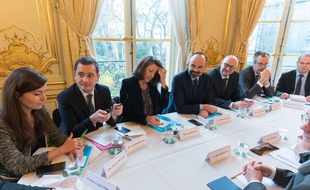 Le gouvernement lors des rencontres bilatérales avec les syndicats de ce vendredi.