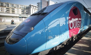 Présentation du nouveau train TGV «OuiGo» low cost de la SNCF, à Paris le 19 février 2013.c