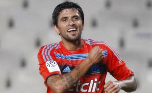 L'Argentin de l'OM Lucho Gonzalez, le 6 août 2011, à Marseille, contre Sochaux.