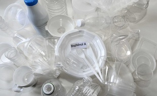 Le bisphénol A se trouve dans de nombreux produits plastiques.