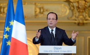 François Hollande en déplacement à Dijon (Côte d'Or), le 13 mars 2013