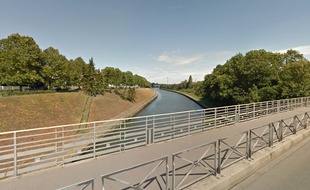 Le pont Villars, à Valenciennes.