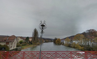 La nappe de fioul s'est déversée dans le Doubs dans la nuit de vendredi à samedi.