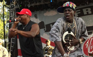 Chuck D et Flavor Flav du groupe Public Enemy en concert à Columbia dans le Maryland le 30 août 2009