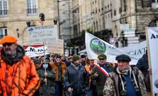 Les chasseurs n'ont pas apprécié que la ministre Barbara Pompili se dise favorable au débat.