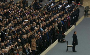 Aux Invalides, hommage aux victimes du 13 novembre