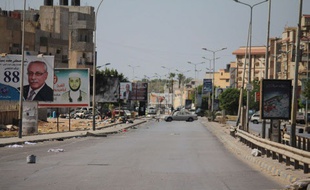Les rues vides de Benghazi, en Libye, où les combats font rage, le 17 octobre 2014.